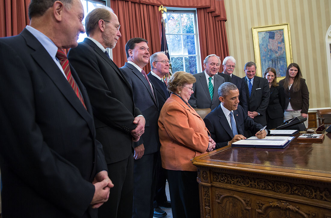 President Obama signs S. 1086, the Child Care and Development Block Grant Act of 2014